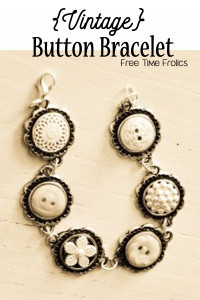 Vintage Button Bracelet Tutorial www.freetimefrolic.com