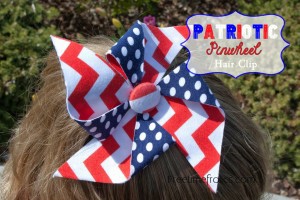 Patriotic pinwheel hair clip www.freetimefrolics.com #hair #pinwheel #diy